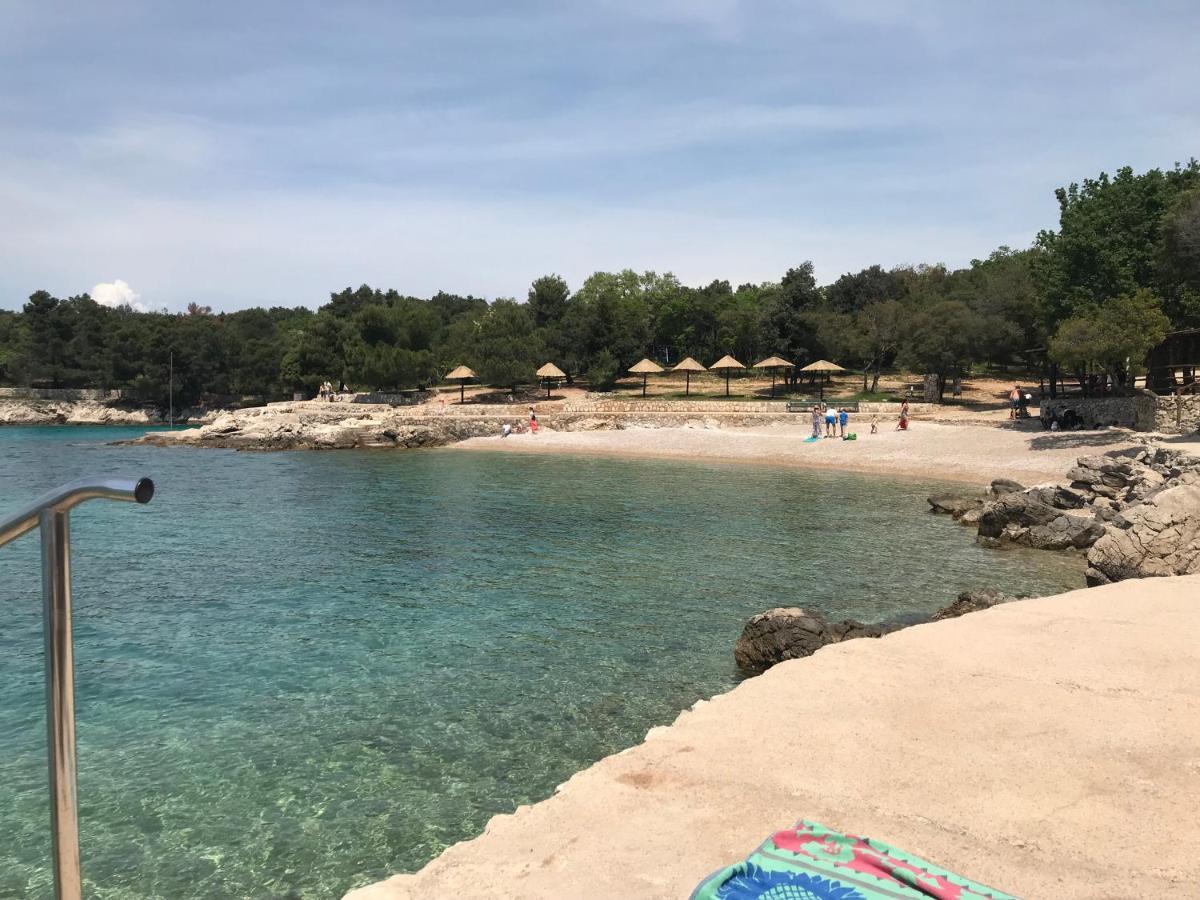 Krk Apartmani Pepina Pinezići Exterior foto